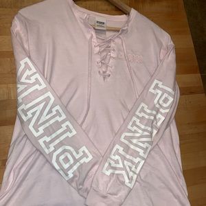 🎀 Victoria’s Secret Shirt!!